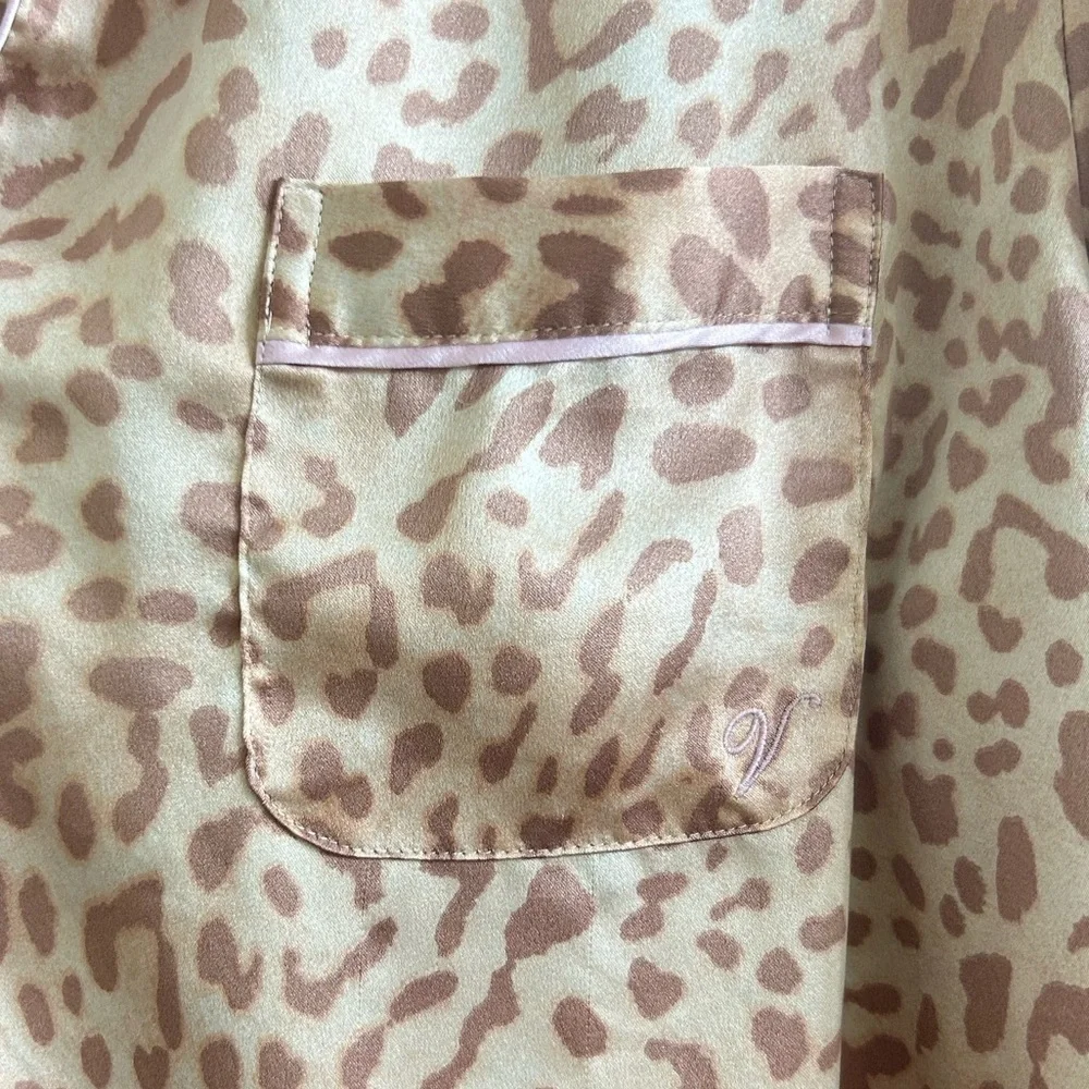 Victoria’s Secret Satin Leopard Print Sleep Shirt - Picture 4 of 8